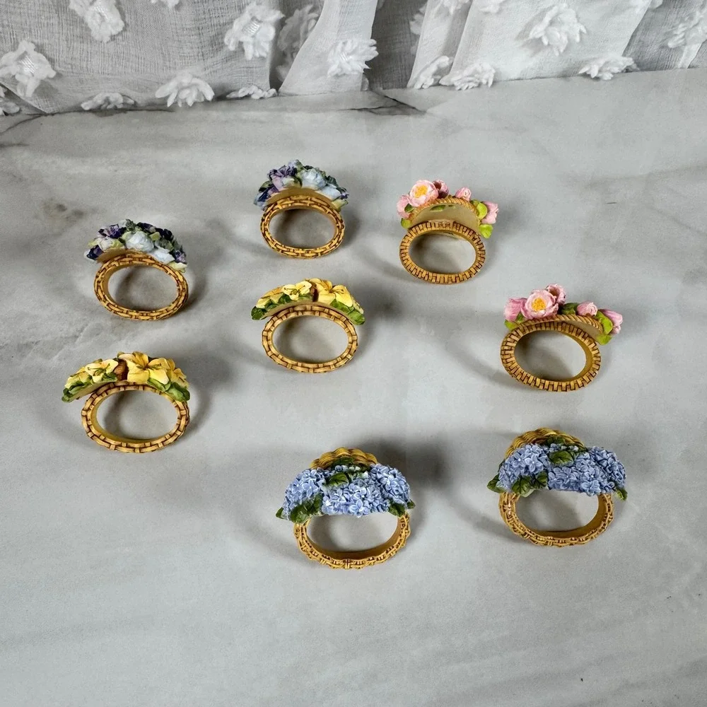 Charter Club Wild Flowers Resin Napkin Rings Set of 8 Pansy Lilac Tulip Lily